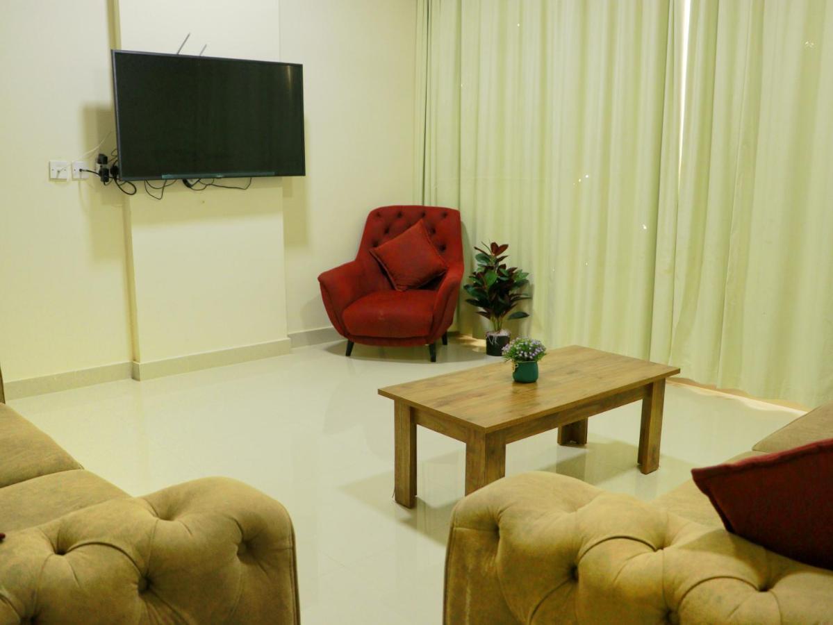 Almansor Furnished Apartment 3 Salalah Luaran gambar