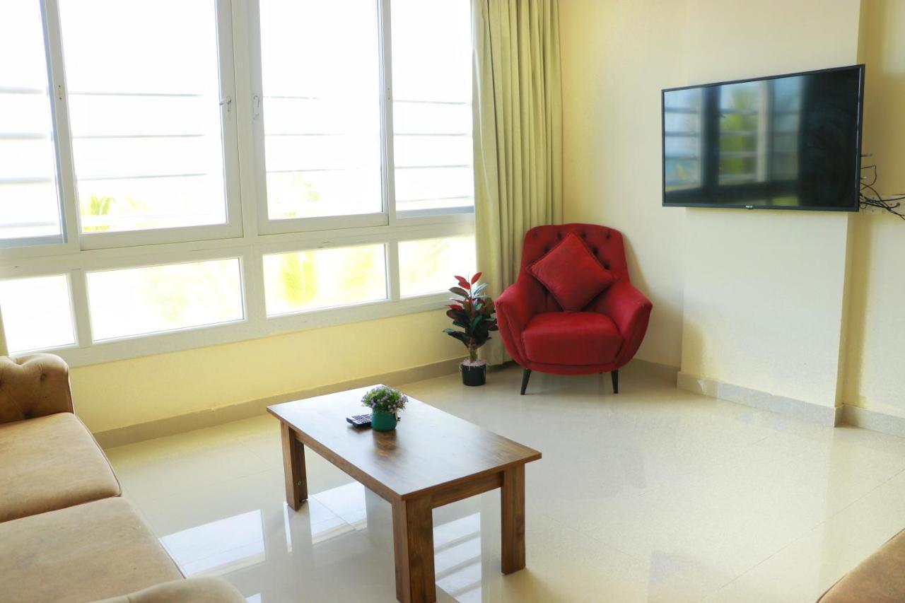 Almansor Furnished Apartment 3 Salalah Luaran gambar